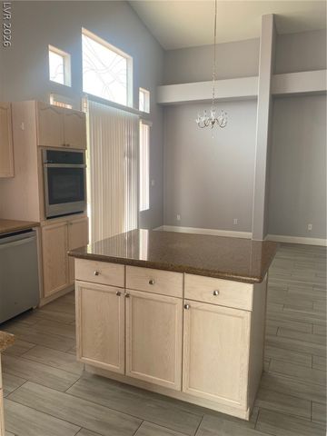 8727 Stockholm Avenue, Las Vegas, NV 89147