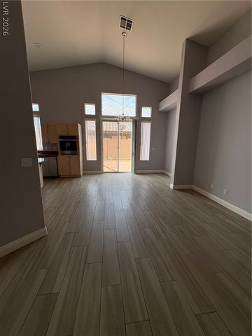 8727 Stockholm Avenue, Las Vegas, NV 89147