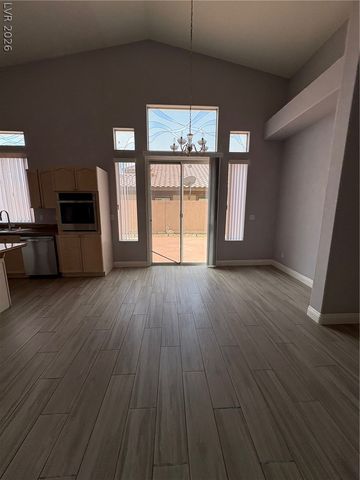 8727 Stockholm Avenue, Las Vegas, NV 89147