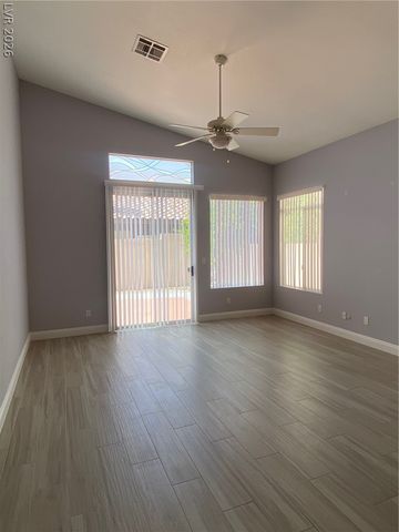 8727 Stockholm Avenue, Las Vegas, NV 89147