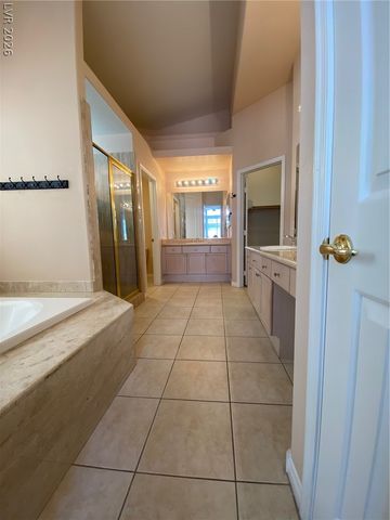 8727 Stockholm Avenue, Las Vegas, NV 89147