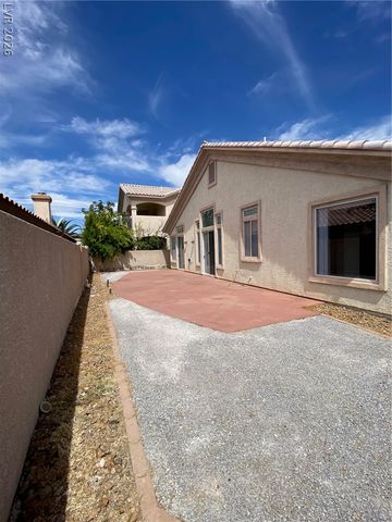 8727 Stockholm Avenue, Las Vegas, NV 89147