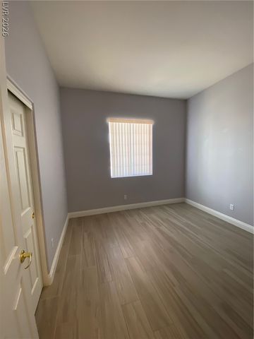 8727 Stockholm Avenue, Las Vegas, NV 89147