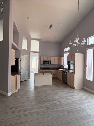 8727 Stockholm Avenue, Las Vegas, NV 89147