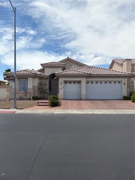 8727 Stockholm Avenue, Las Vegas, NV 89147