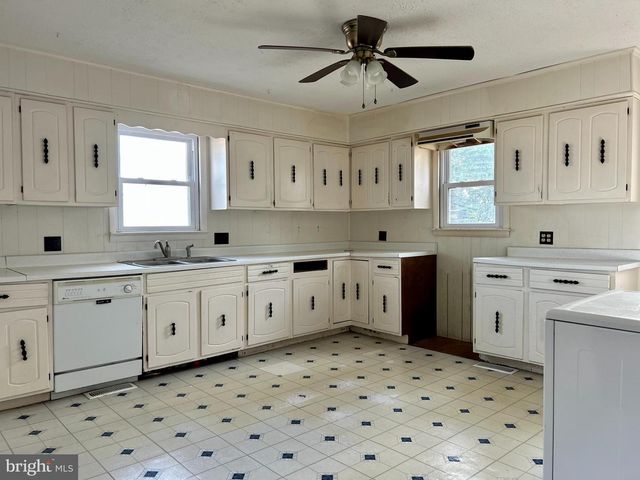 406 GROVE PL, Salisbury, MD 21804