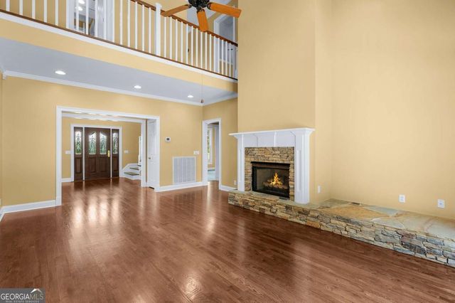150 School House Road NE, Calhoun, GA 30701