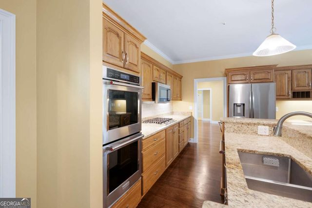 150 School House Road NE, Calhoun, GA 30701