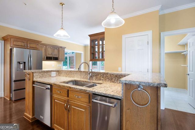 150 School House Road NE, Calhoun, GA 30701