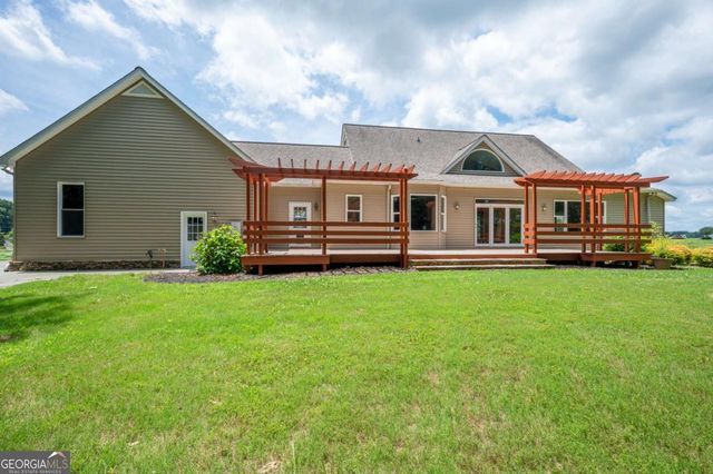 150 School House Road NE, Calhoun, GA 30701