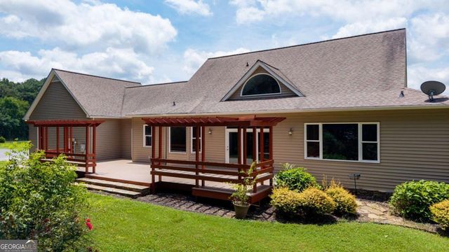 150 School House Road NE, Calhoun, GA 30701