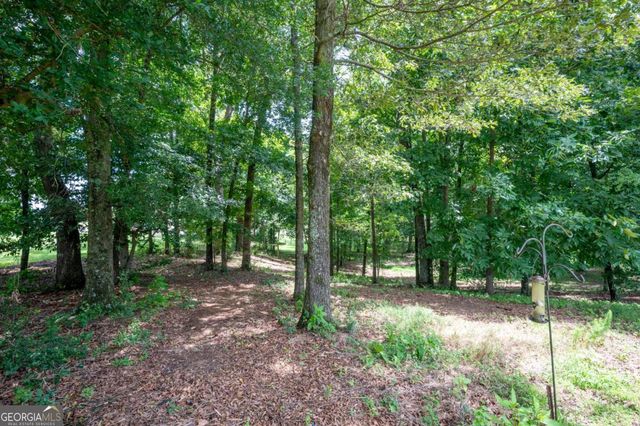 150 School House Road NE, Calhoun, GA 30701