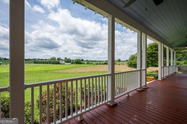 150 School House Road NE, Calhoun, GA 30701