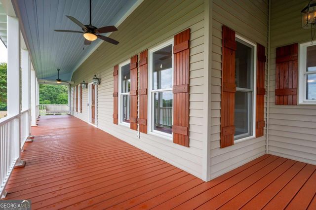 150 School House Road NE, Calhoun, GA 30701