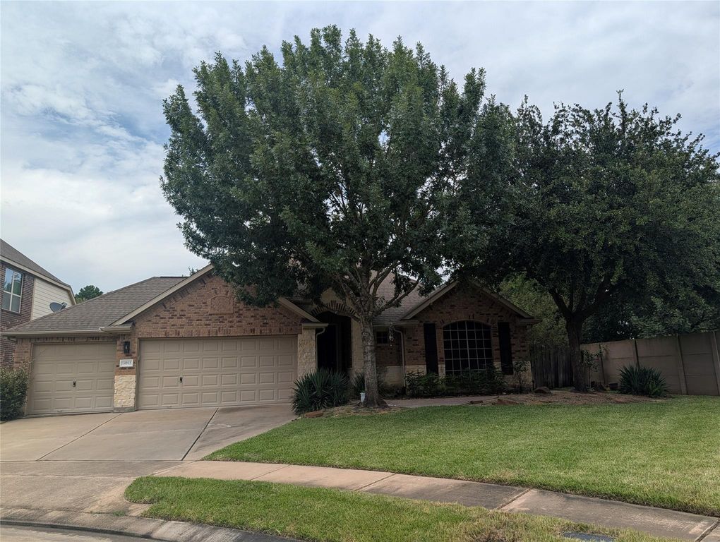 14915 Bronze Finch Drive, Cypress, TX 77433