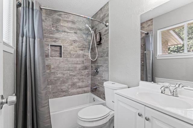 28 Creekridge Circle, Sherwood, AR 72120