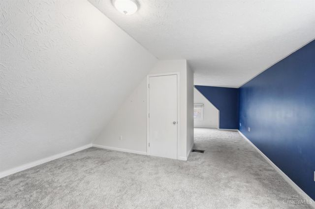 550 Delta Avenue, Cincinnati, OH 45226
