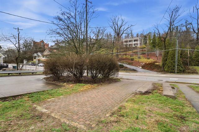 550 Delta Avenue, Cincinnati, OH 45226