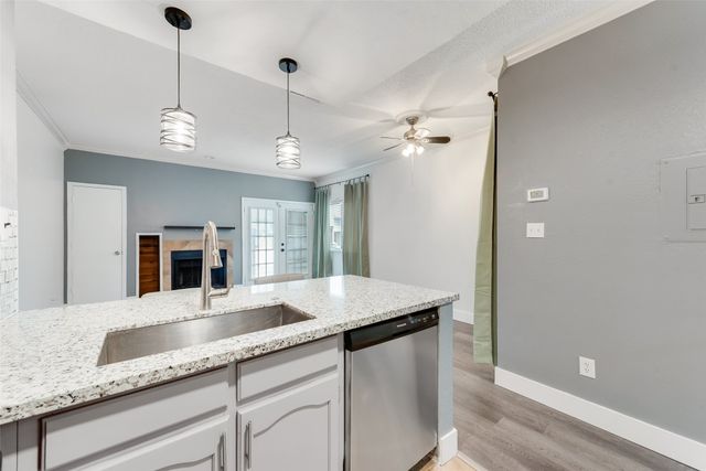 3125 Sondra Drive 107, Fort Worth, TX 76107