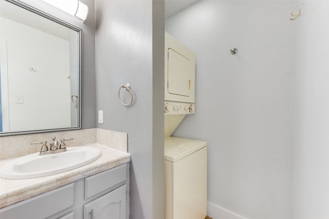 3125 Sondra Drive 107, Fort Worth, TX 76107