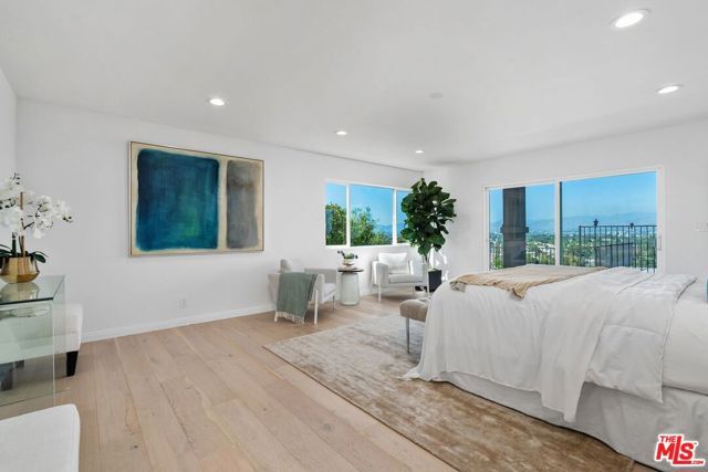 11725 Laurelwood Drive, Studio City (los Angeles), CA 91604