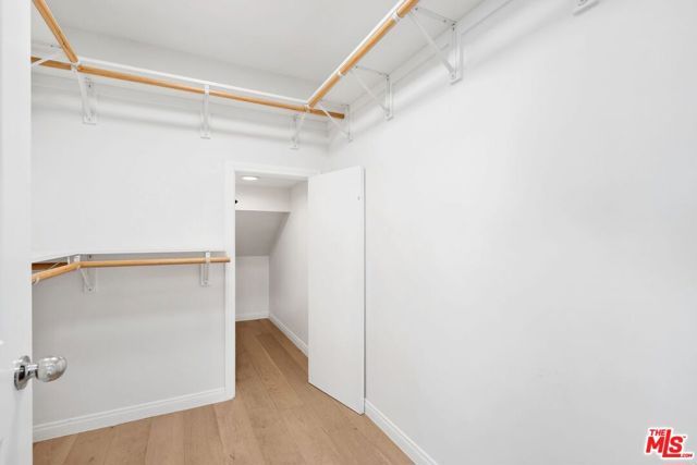 11725 Laurelwood Drive, Studio City (los Angeles), CA 91604