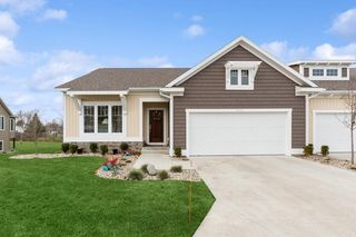 3943 Bungalow Path 54, St. Joseph, MI 49085