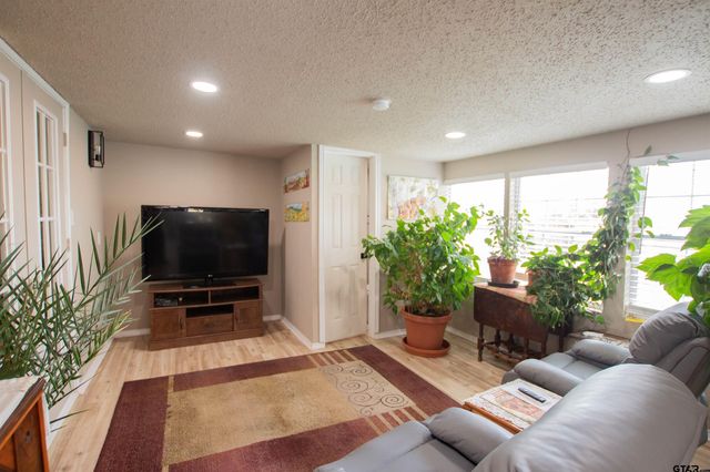 344 Egret Cir, East Tawakoni, TX 75472