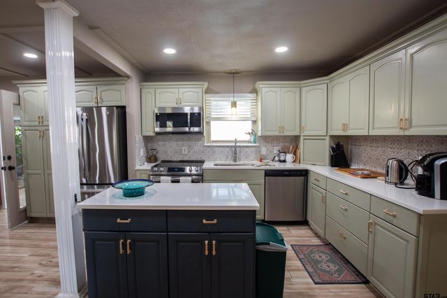 344 Egret Cir, East Tawakoni, TX 75472