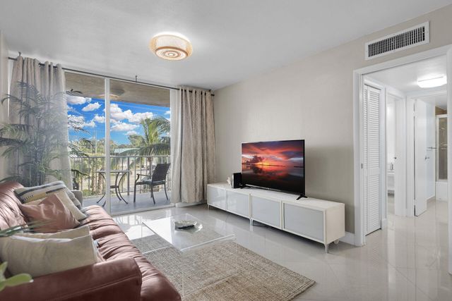 88500 Overseas Hwy Apt 301, Plantation Key, FL 33070