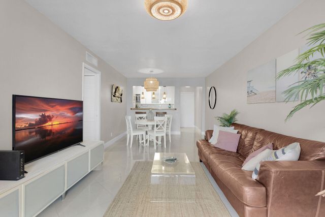 88500 Overseas Hwy Apt 301, Plantation Key, FL 33070