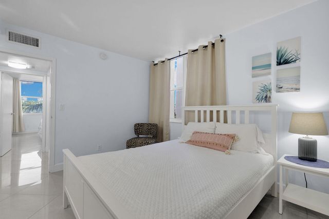 88500 Overseas Hwy Apt 301, Plantation Key, FL 33070