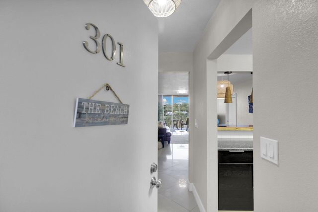 88500 Overseas Hwy Apt 301, Plantation Key, FL 33070