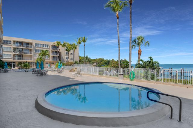 88500 Overseas Hwy Apt 301, Plantation Key, FL 33070