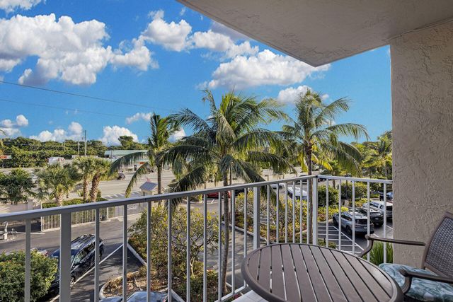 88500 Overseas Hwy Apt 301, Plantation Key, FL 33070