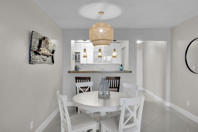 88500 Overseas Hwy Apt 301, Plantation Key, FL 33070