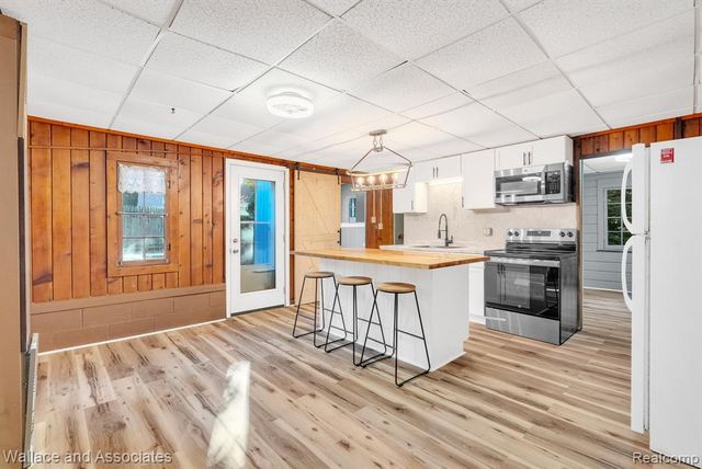 3941 Lakeshore Road, Lexington, MI 48450