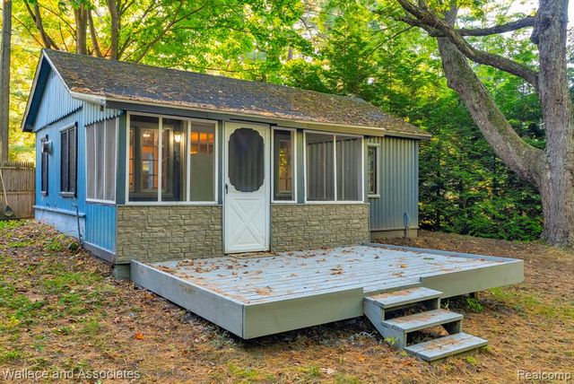 3941 Lakeshore Road, Lexington, MI 48450