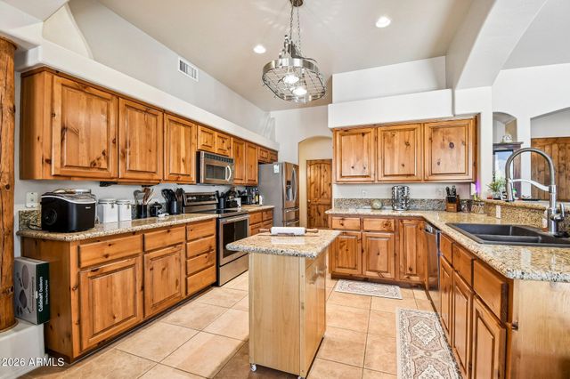1547 N VAL VISTA Road, Apache Junction, AZ 85119