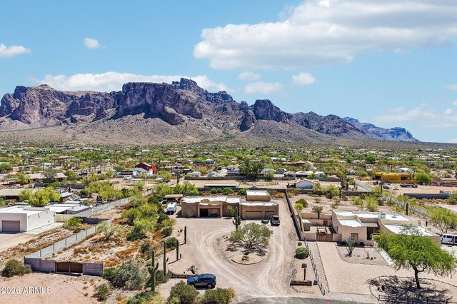 1547 N VAL VISTA Road, Apache Junction, AZ 85119