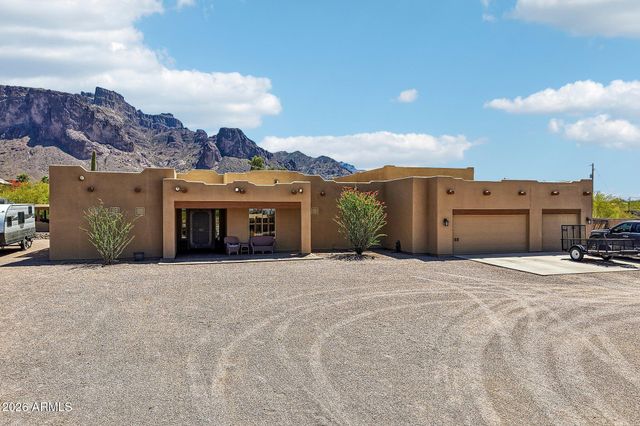 1547 N VAL VISTA Road, Apache Junction, AZ 85119