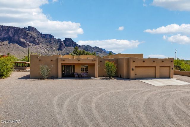 1547 N VAL VISTA Road, Apache Junction, AZ 85119