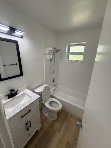 2018 NE 15th Street, Fort Lauderdale, FL 33304