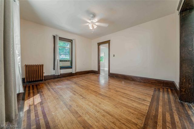 1290 Jackson Avenue, Lakewood, OH 44107