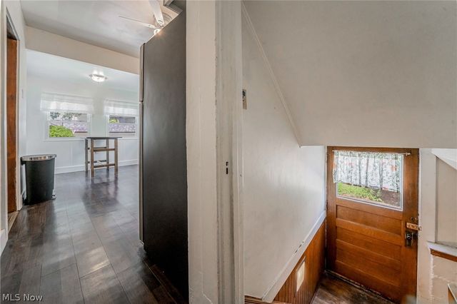 1290 Jackson Avenue, Lakewood, OH 44107