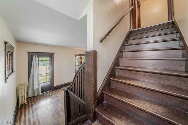 1290 Jackson Avenue, Lakewood, OH 44107