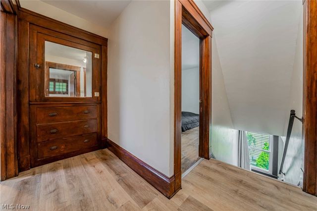1290 Jackson Avenue, Lakewood, OH 44107
