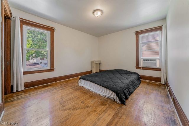 1290 Jackson Avenue, Lakewood, OH 44107