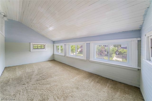 1290 Jackson Avenue, Lakewood, OH 44107