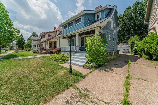 1290 Jackson Avenue, Lakewood, OH 44107